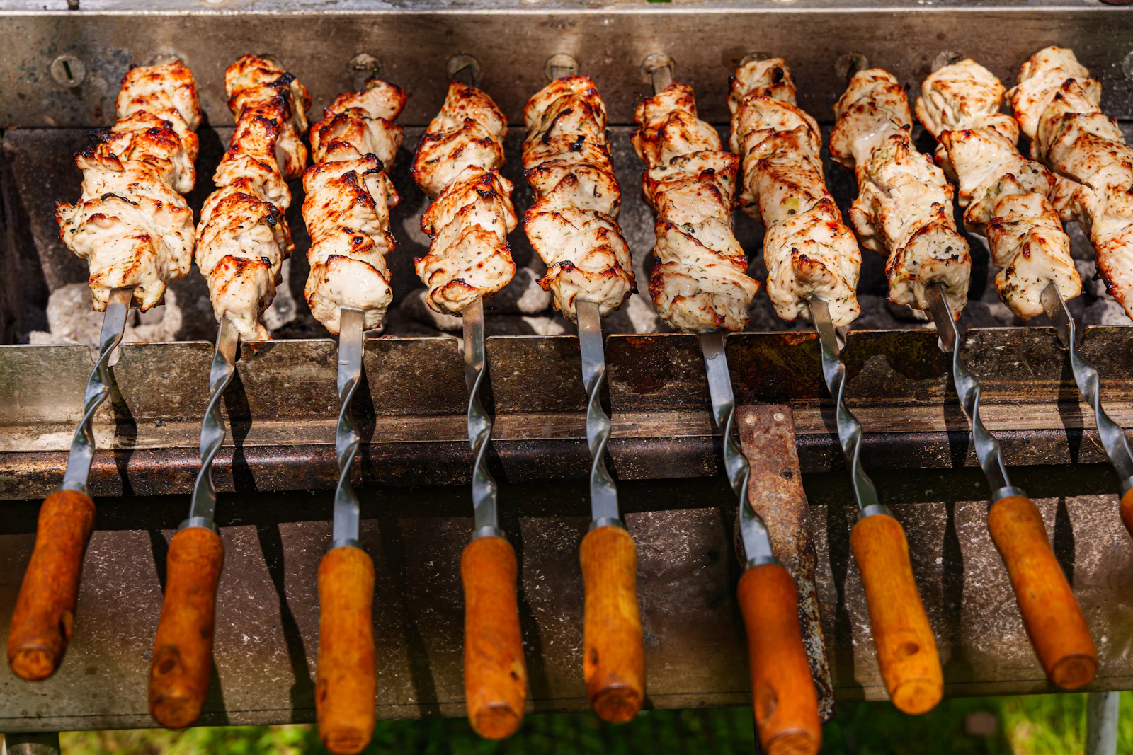 Private and small group Balinese cooking class formats compared in Ubud