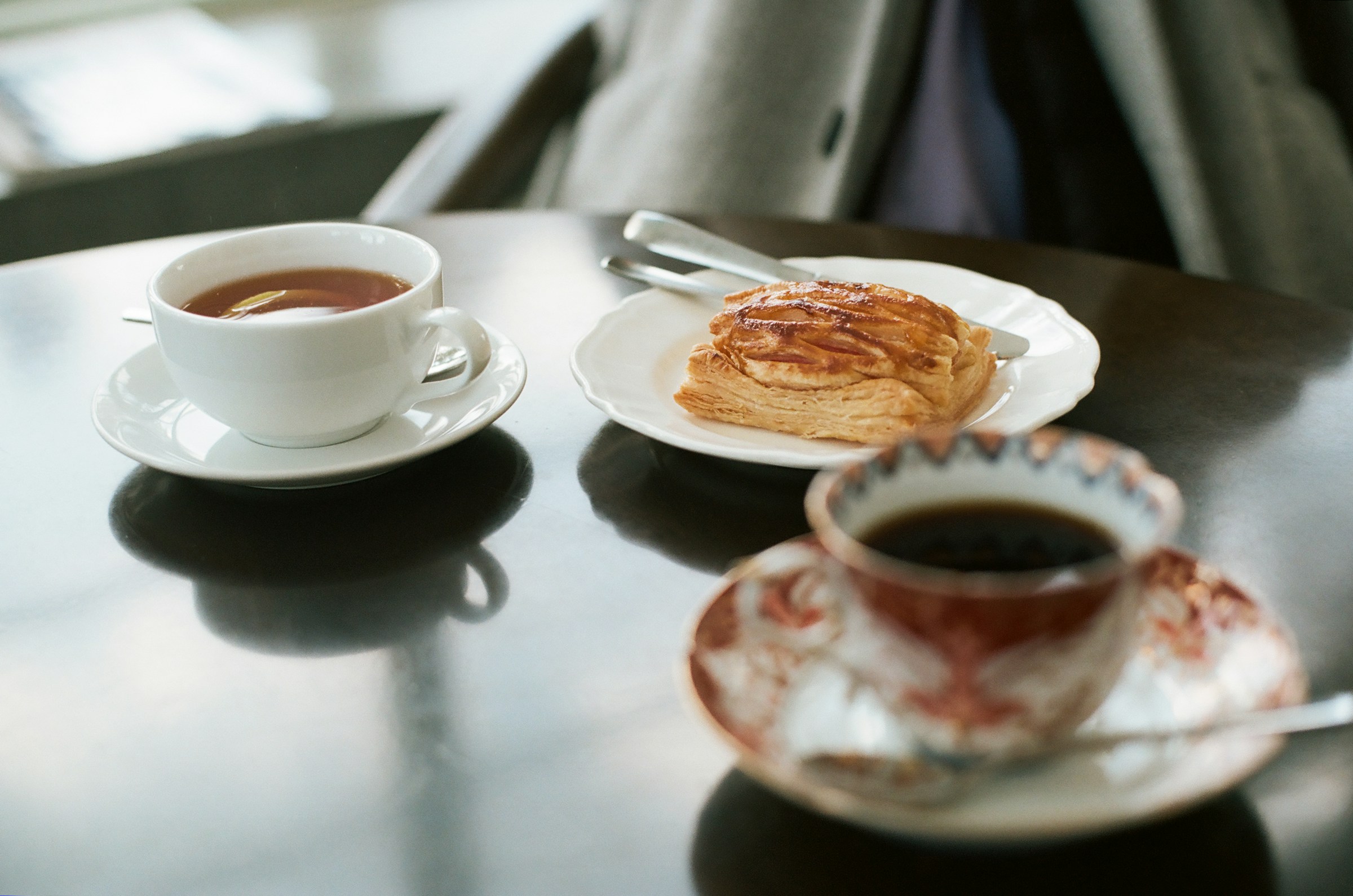 Coffee, bakery and tea choices used as an illustrative image for an Ubud cafe guide